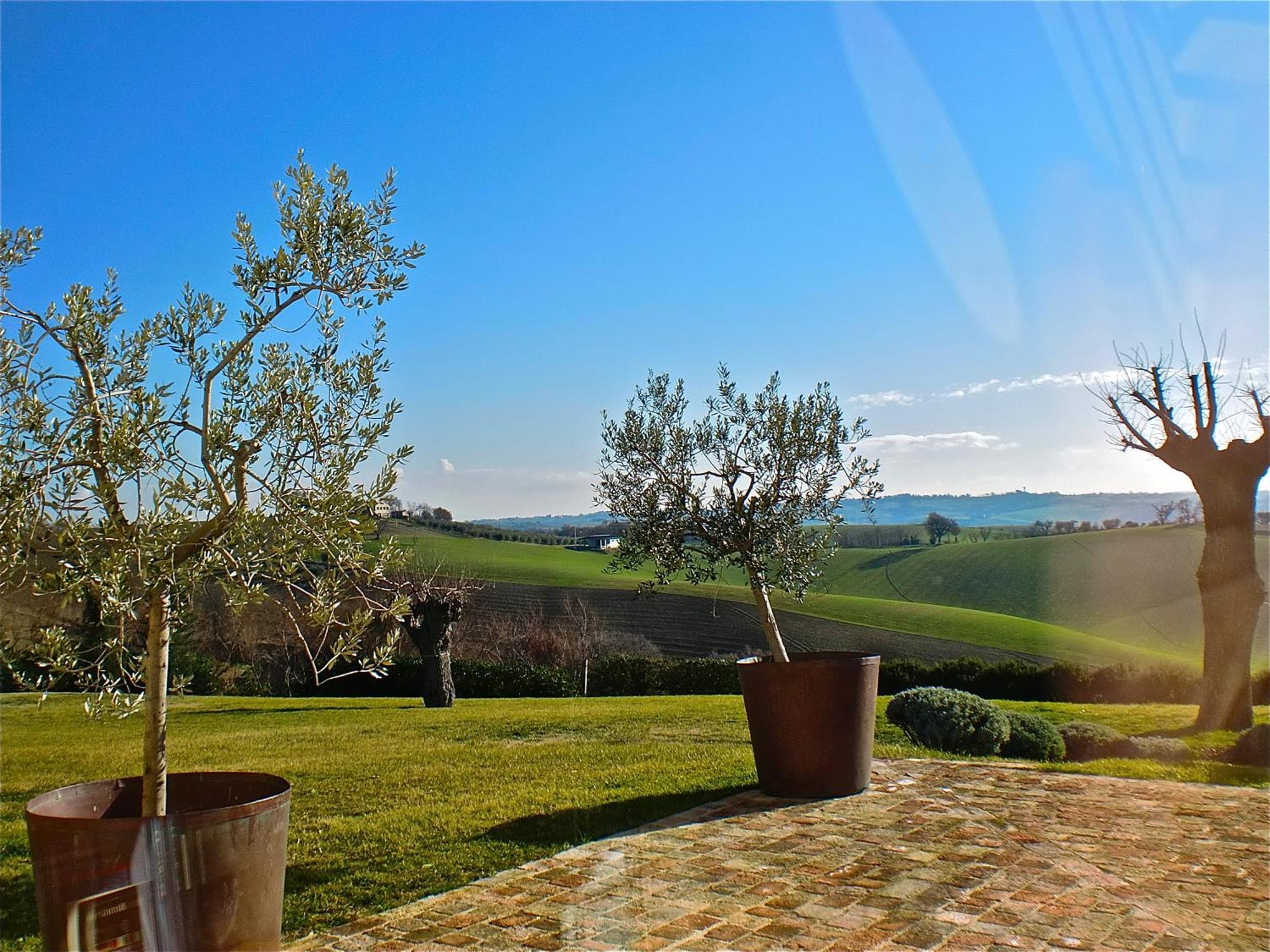 Maison d'hôtes Solea Relais Di Charme- Adults Only à Trecastelli Extérieur photo