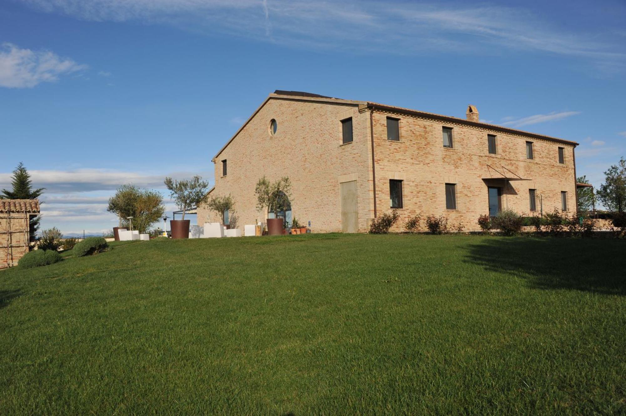 Maison d'hôtes Solea Relais Di Charme- Adults Only à Trecastelli Extérieur photo